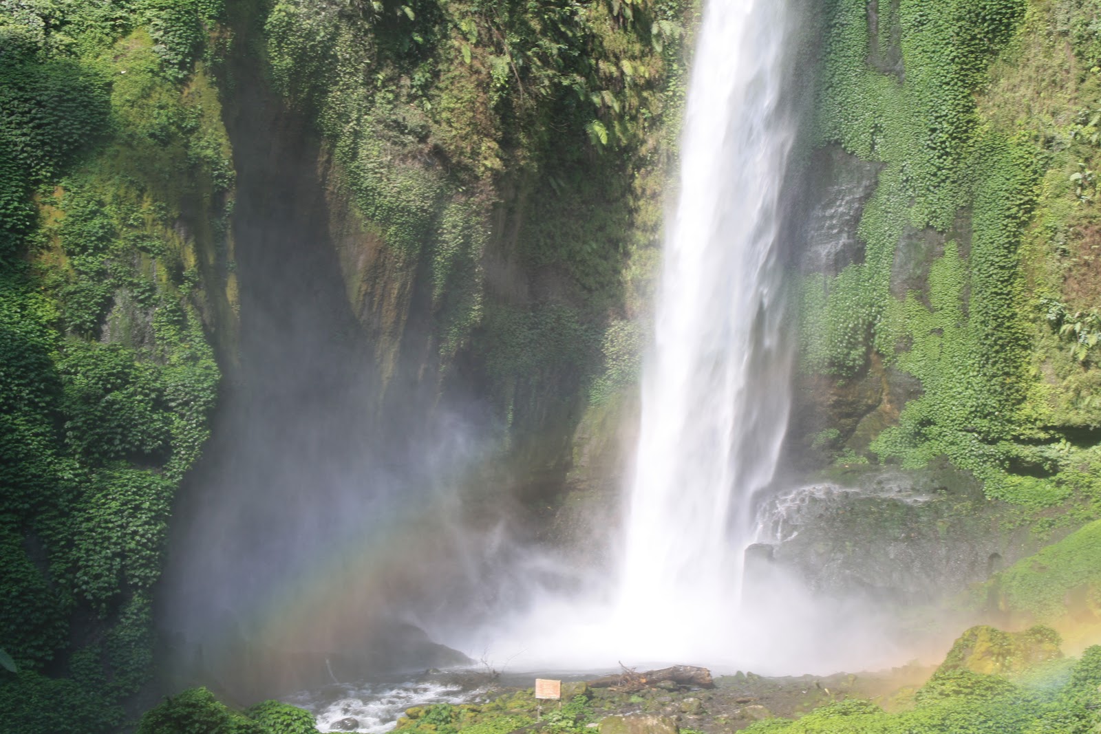 Coban rondo terjun malang waterfall 8nd pelangi